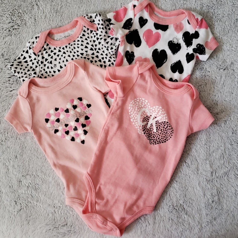 CK 4 heart bodysuits